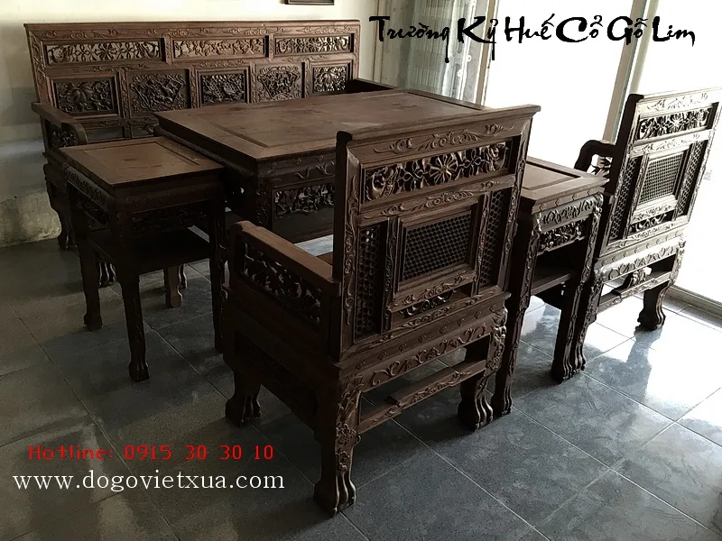 Toàn cảnh bộ bàn ghế trường kỷ gỗ lim Huế 6 món trong không gian trưng bày