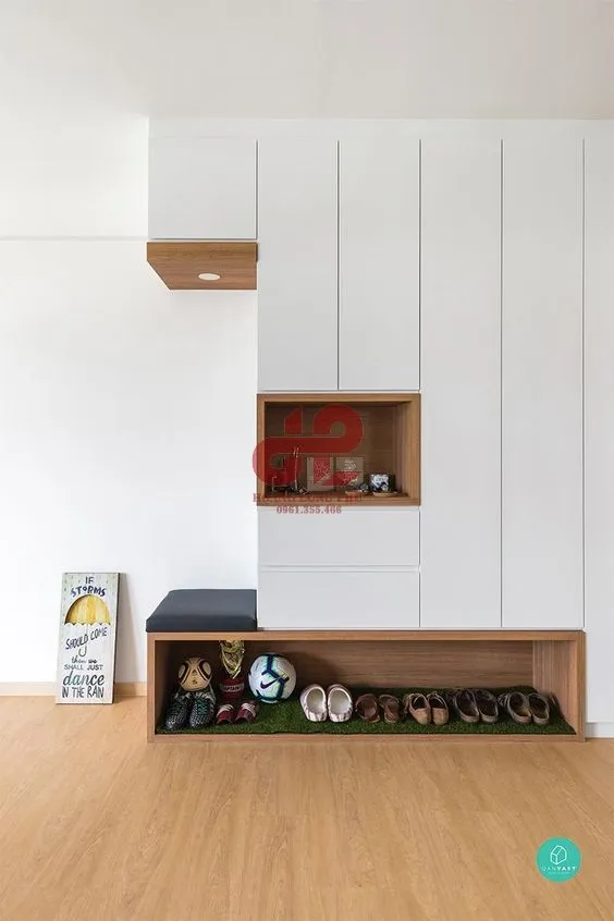 Tủ giày kịch trần phong cách tân cổ điển với họa tiết chạm khắc