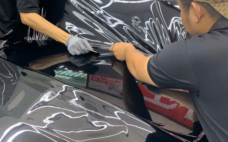 Dán Nóc Đen Xe ô tô