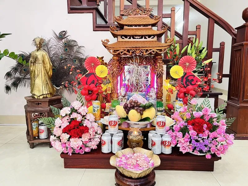 Đặt bàn thờ Thần Tài đúng 3 vị trí này, gia chủ ăn nên làm ra, lộc lá lũ lượt kéo vào nhà - Ảnh 3.