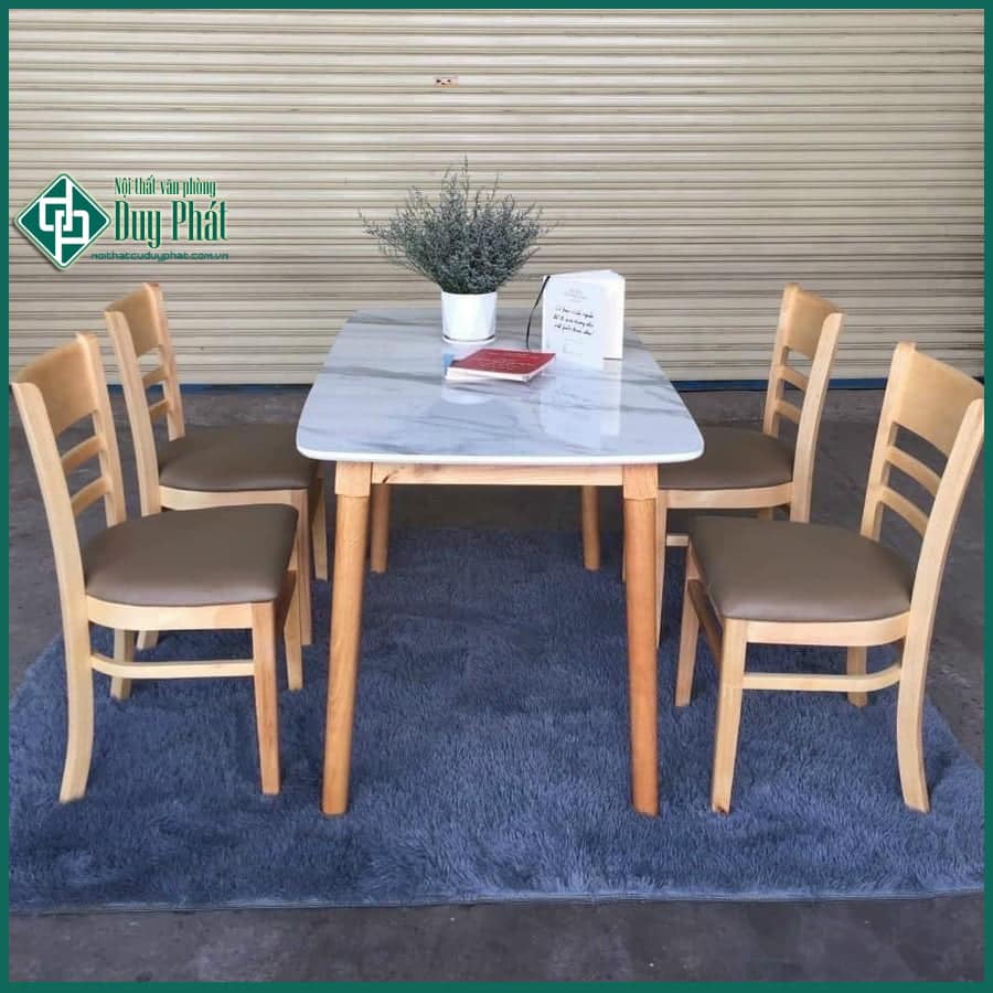 Tuyển Tập Bàn Ăn 4 Ghế Giá Rẻ: Bí Quyết Chọn Đẹp, Bền Tại TP.HCM