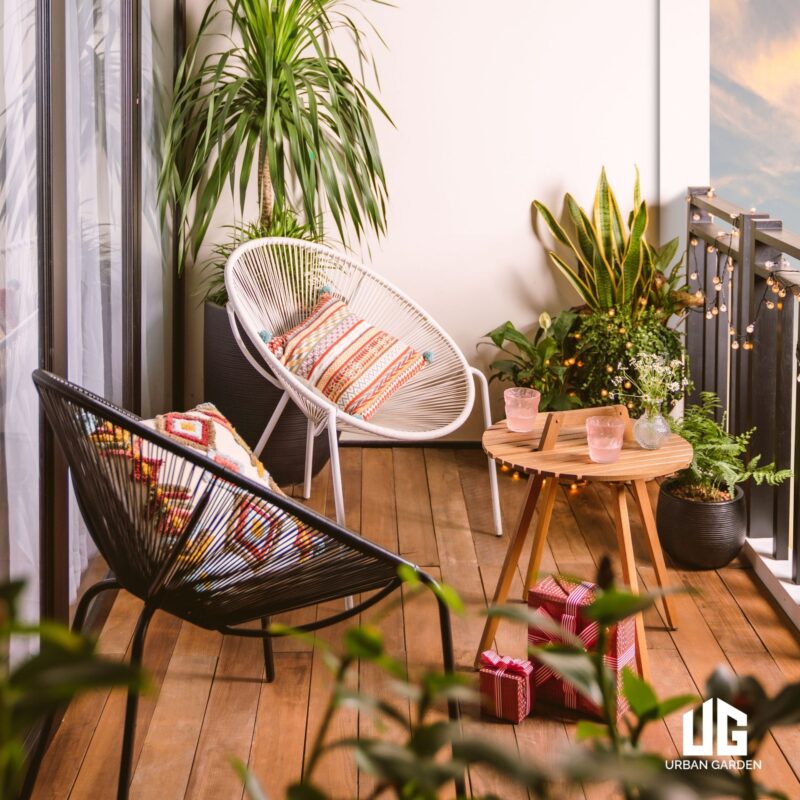 Ghế Ngồi Ban Công Chung Cư: Bí Quyết Chọn Lựa Hoàn Hảo Cho Không Gian Thư Giãn