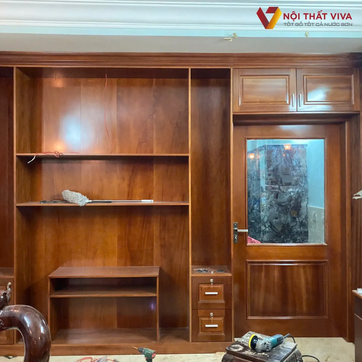 55+ mẫu kệ tivi ngăn phòng khách và bếp ấn tượng, được yêu thích nhất