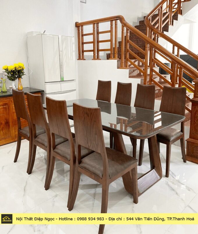 Bộ Bàn Ăn Gỗ Sồi 10 Ghế: Biểu Tượng Sang Trọng Và Gắn Kết Cho Đại Gia Đình