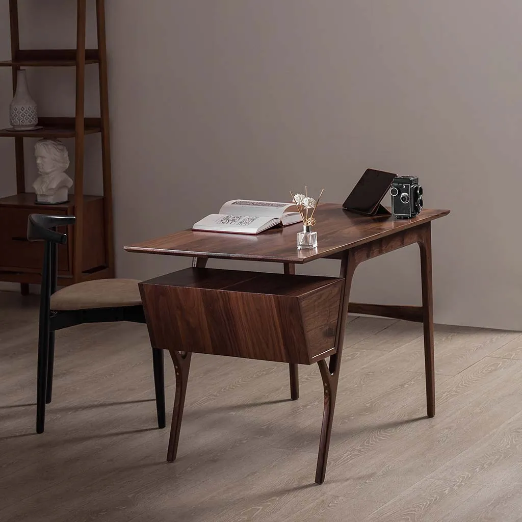 Bàn học CUKCOO gỗ óc chó với vân cathedral đặc trưng