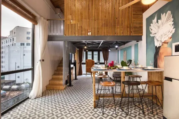 Nghỉ ngơi thoải mái sau hành trình dài với vé tàu ghế mềm điều hòa