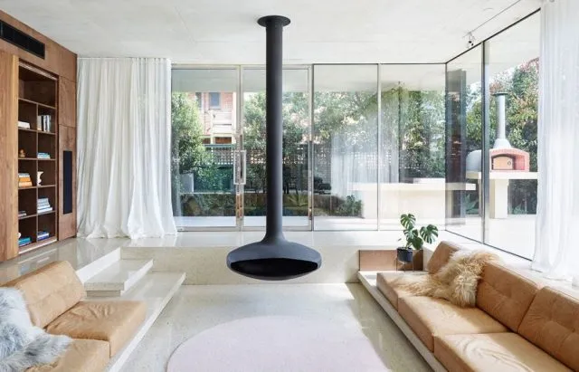 Bậc tam cấp kết hợp kính cường lực