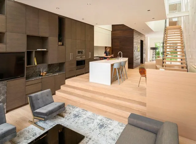 Bậc tam cấp với hệ thống đèn LED