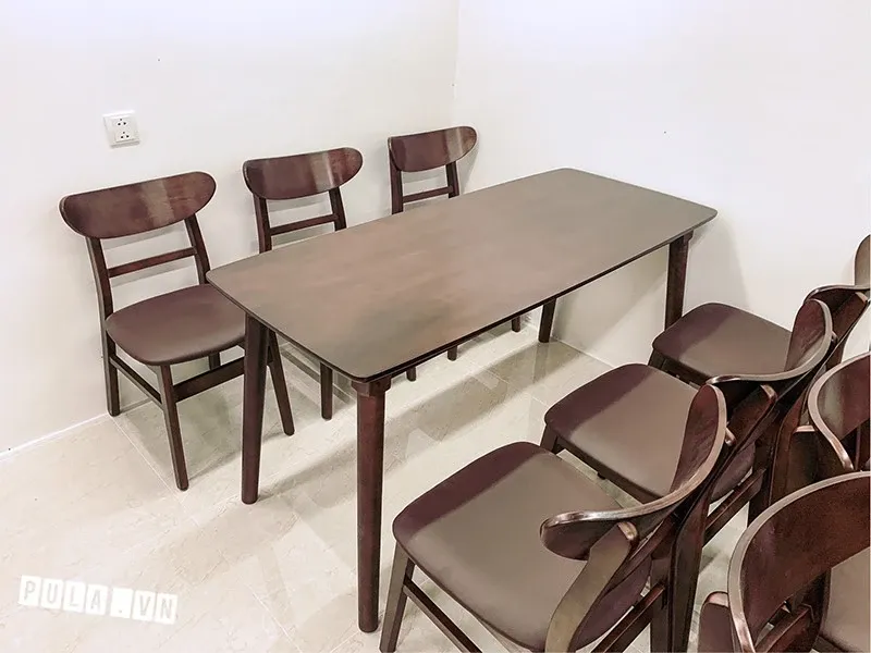 Bộ bàn ăn mango trong không gian phòng ăn gia đình