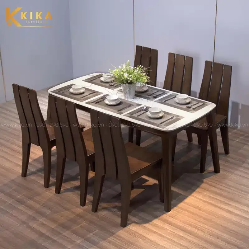 Bàn ăn gỗ Sồi hình chữ nhật phổ biến trong không gian bếp Việt