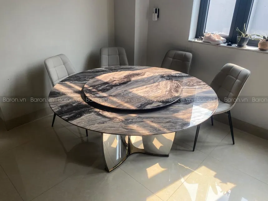 Bố cục phòng ăn với bàn tròn xoay 10 ghế