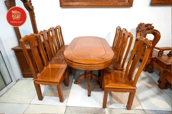 Đa dạng mẫu bàn ghế ăn gỗ gõ đỏ với hoa văn chạm khắc tinh xảo