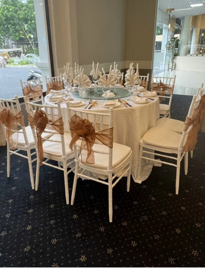 Kiểu dáng bàn ghế đám cưới thanh lý chất lượng cao