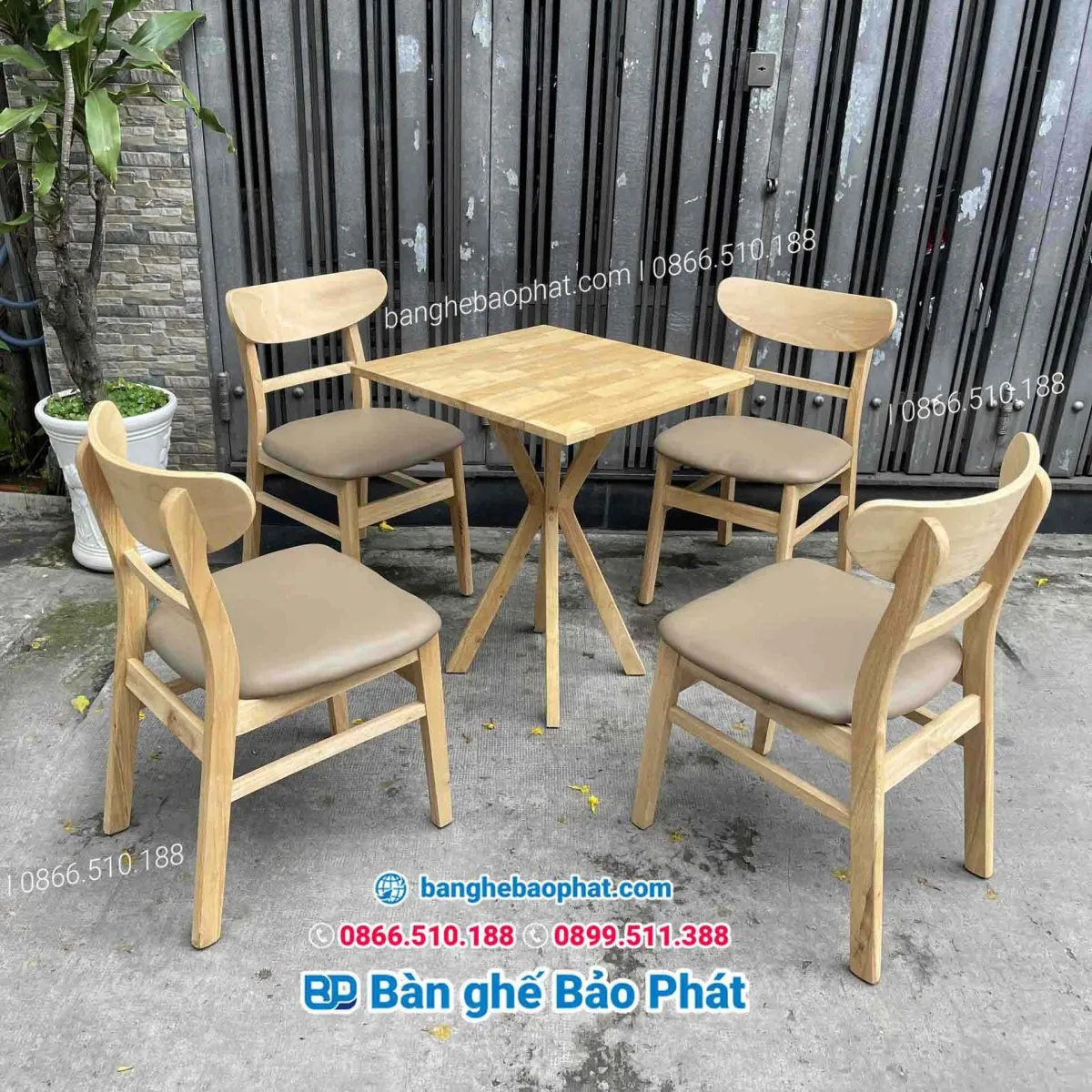 Thanh lý bàn ghế cà phê sân vườn bằng gỗ