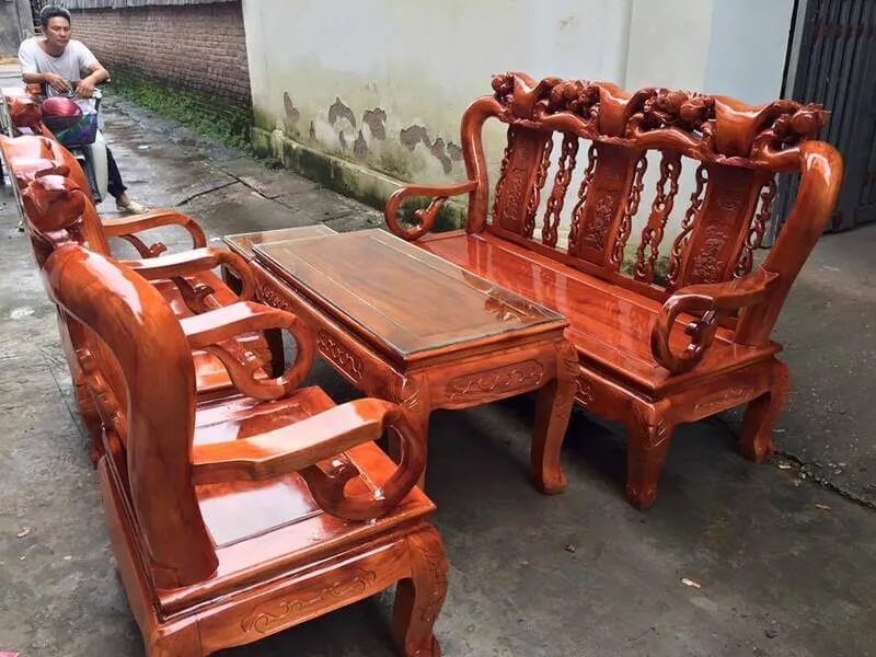 Bộ bàn ghế gõ đỏ tay 10 hiện đại chạm khắc tinh xảo
