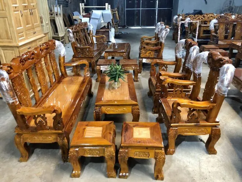 Hướng dẫn bố trí bàn ghế gỗ gõ đỏ tay 10 theo phong thủy