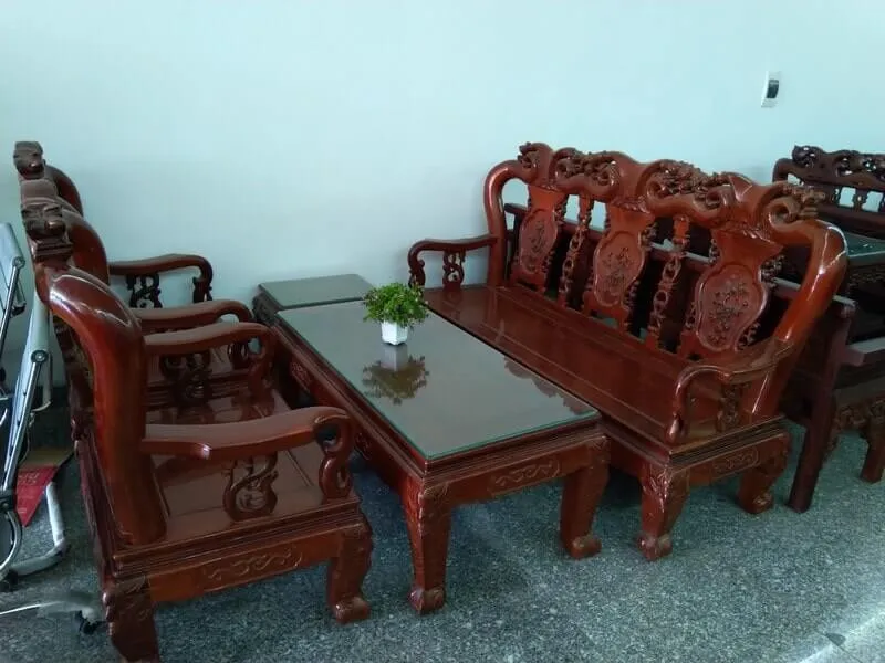 Bộ bàn ghế gỗ gõ đỏ tay 10 Lào nguyên khối