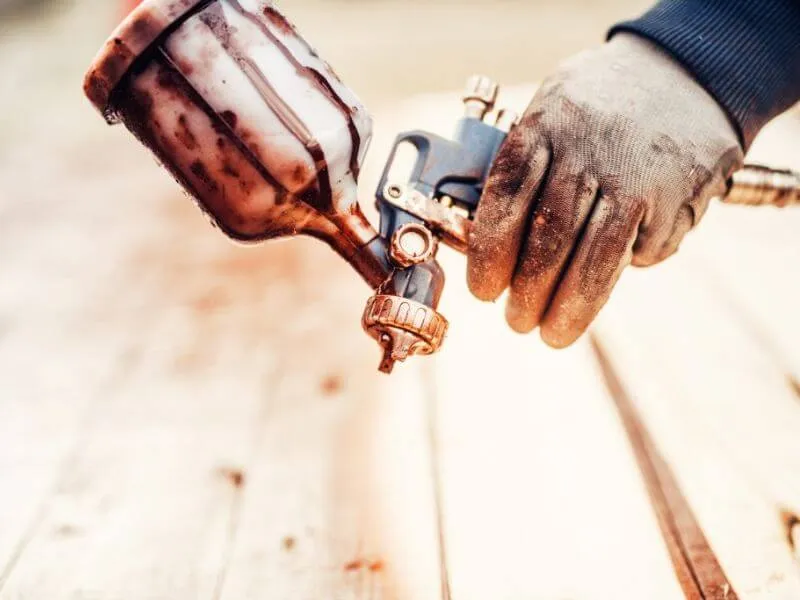 Phủ sơn PU và hoàn thiện bộ bàn ghế gỗ hương