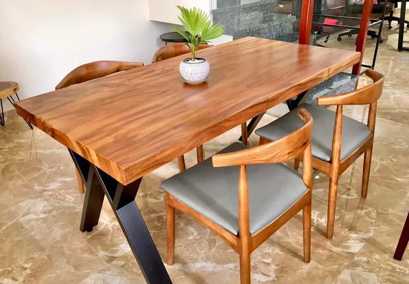 Mẫu bàn trà gỗ xà cừ nguyên tấm TS137 tinh tế cho phòng khách hiện đại