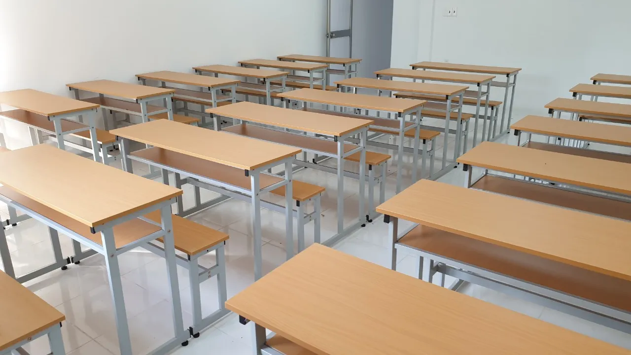 Bộ bàn ghế học sinh cấp 1 tiểu học đạt chuẩn kích thước