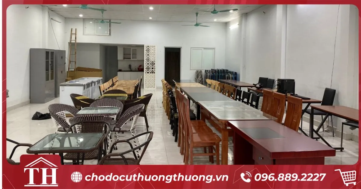 Bàn làm việc thanh lý, bàn ghế văn phòng đã qua sử dụng