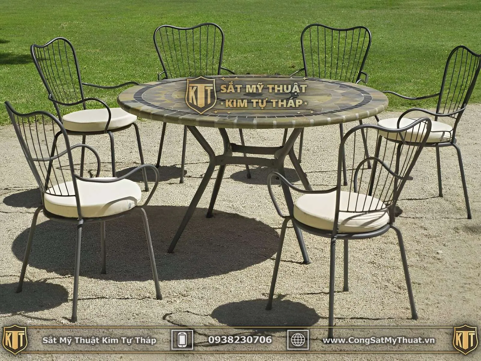 Bàn sắt mặt đá granite