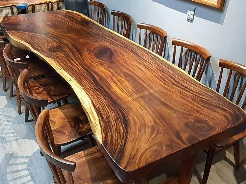 Bàn trà gỗ nguyên khối cạnh tự nhiên