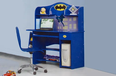 Thiết kế bàn học cho bé trai lớp 1 chủ đề Batman