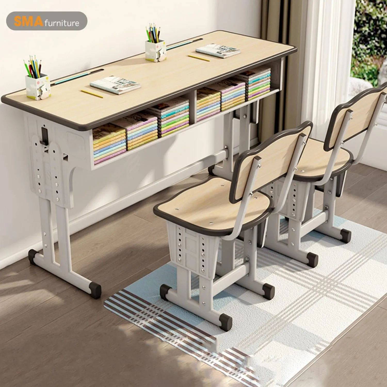 Nếu nhà bạn có trẻ sinh đôi thì sử dụng bàn học cho 2 bé là khá hợp lý