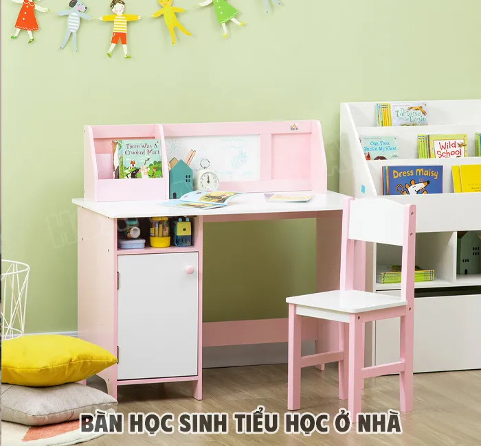 Bàn học màu sắc tươi sáng, kích thích sự hứng thú học tập