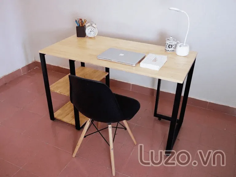 Bàn làm việc BCK7 có thông số kỹ thuật lý tưởng, giúp bạn duy trì tư thế ngồi thoải mái trong nhiều giờ