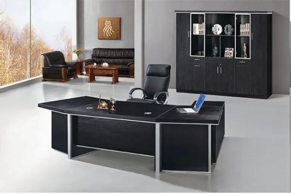 Bàn giám đốc gỗ tự nhiên kết hợp chân sắt sơn đen chống tĩnh điện