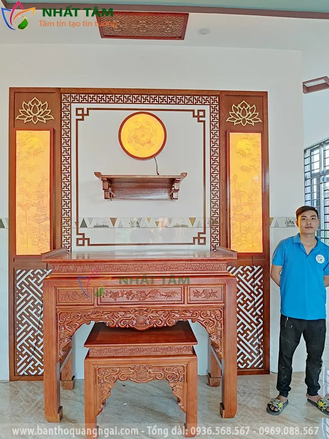 Màu sắc và chất liệu gỗ hương nam phi được sơn phủ tinh tế