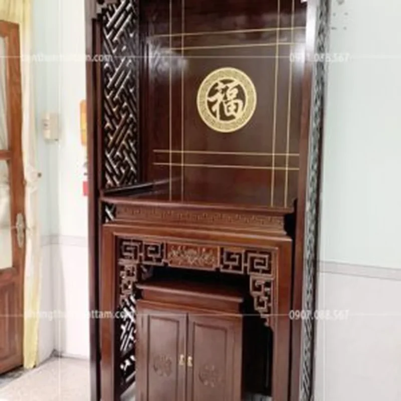 Bàn thờ hai tầng và tam cấp dạng treo có khung đỡ