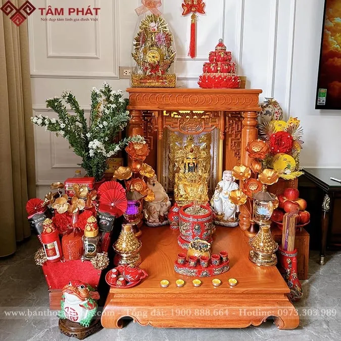 Gỗ hương đá chất lượng cao được dùng làm bàn thờ ông địa