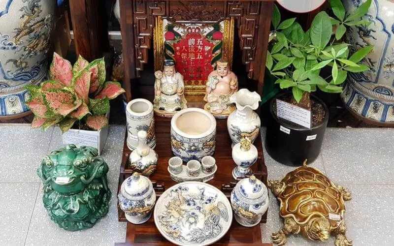 Bàn thờ ông địa thần tài đúng cách chăm sóc hằng ngày bàn thờ ông địa thần tài đúng cách chăm sóc hằng ngày