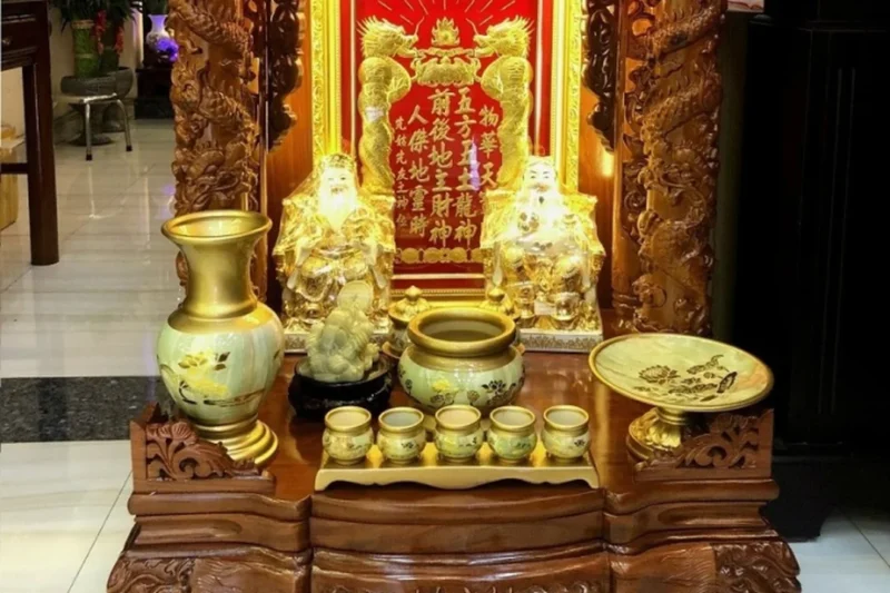 Bàn thờ ông địa thần tài đúng cách với tượng và vật phẩm bàn thờ ông địa thần tài đúng cách với tượng và vật phẩm