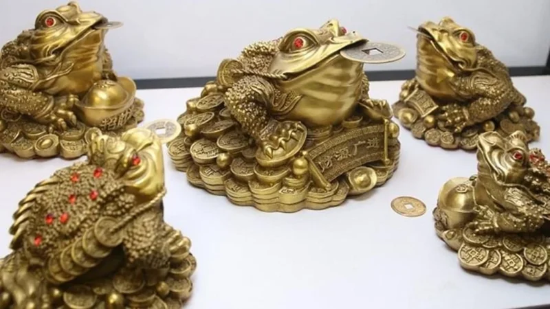 Bố trí bàn thờ Thần Tài trong không gian kinh doanh nhỏ bàn thờ thần tài gồm những gì khi bố trí trong cửa hàng nhỏ