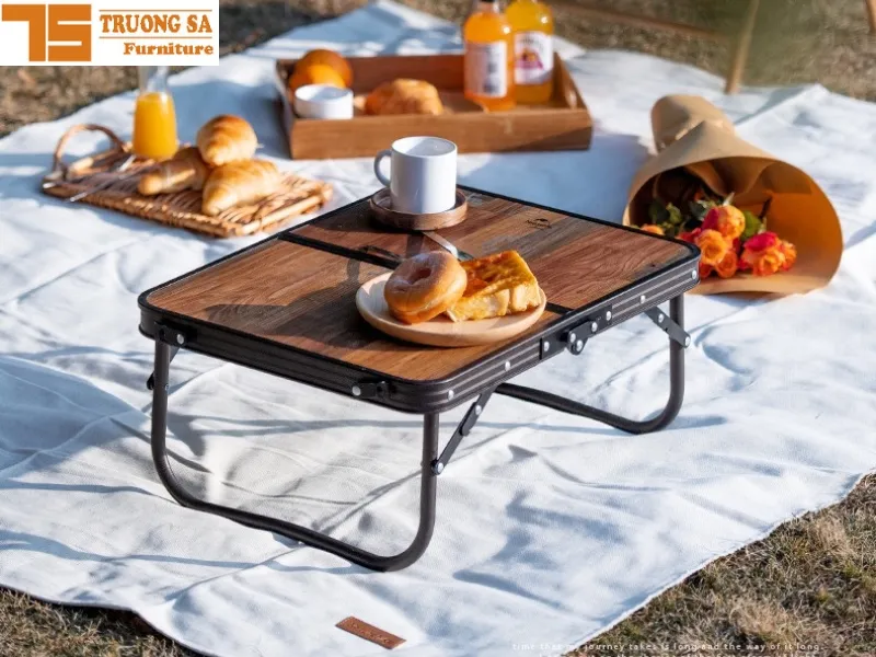 Bàn trà bệt dã ngoại