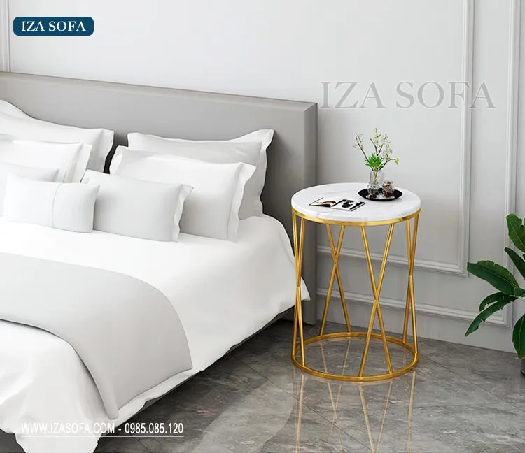 Bàn trang trí nội thất phòng ngủ hiện đại với kết cấu chắc chắn