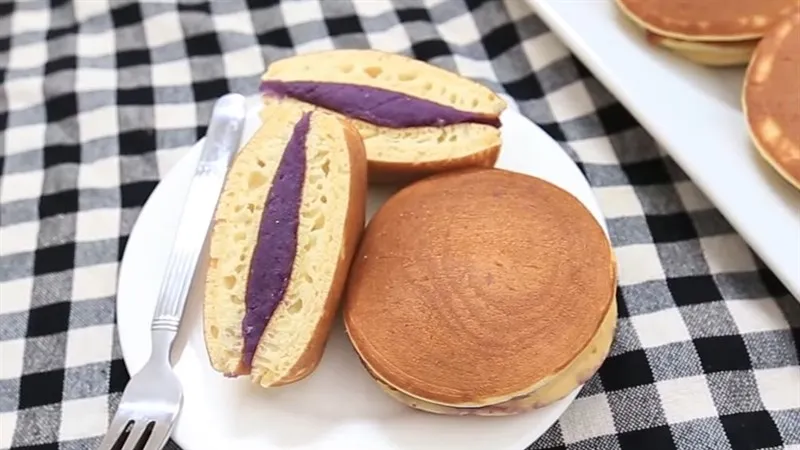 Cách vệ sinh bộ bàn ghế ăn 8 ghế