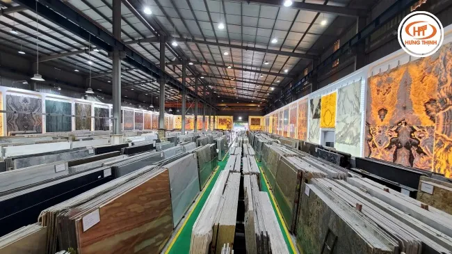 Kho Đá Hưng Thịnh – tổng kho đá chuyên cung cấp đá vân gỗ tự nhiên chất lượng cao