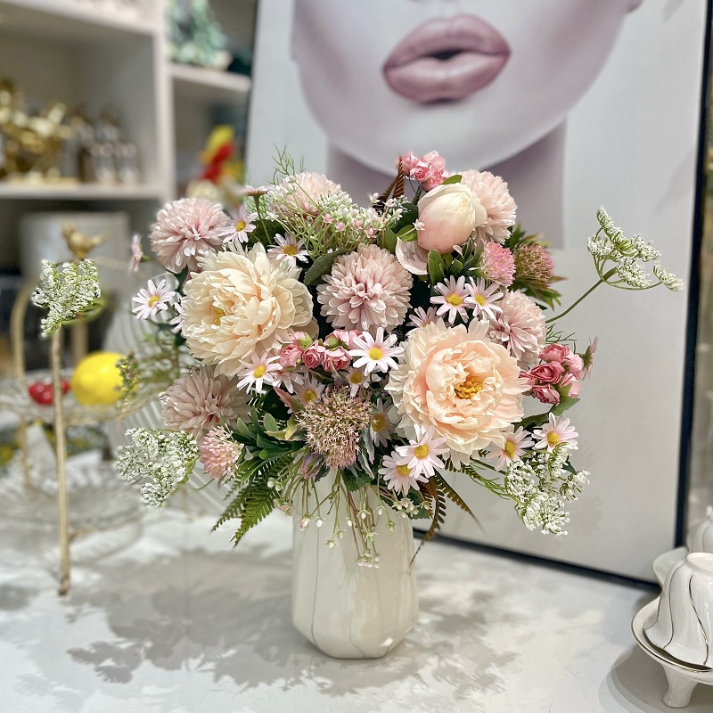 7 Lợi Ích Vượt Trội Của Hoa Giả Để Bàn Làm Việc: Bí Quyết Chọn Mẫu Đẹp Nhất