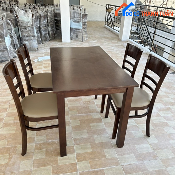 Bộ Bàn Ăn 4 Ghế Cabin: Phân Tích Chuyên Sâu Thiết Kế & Chất Lượng