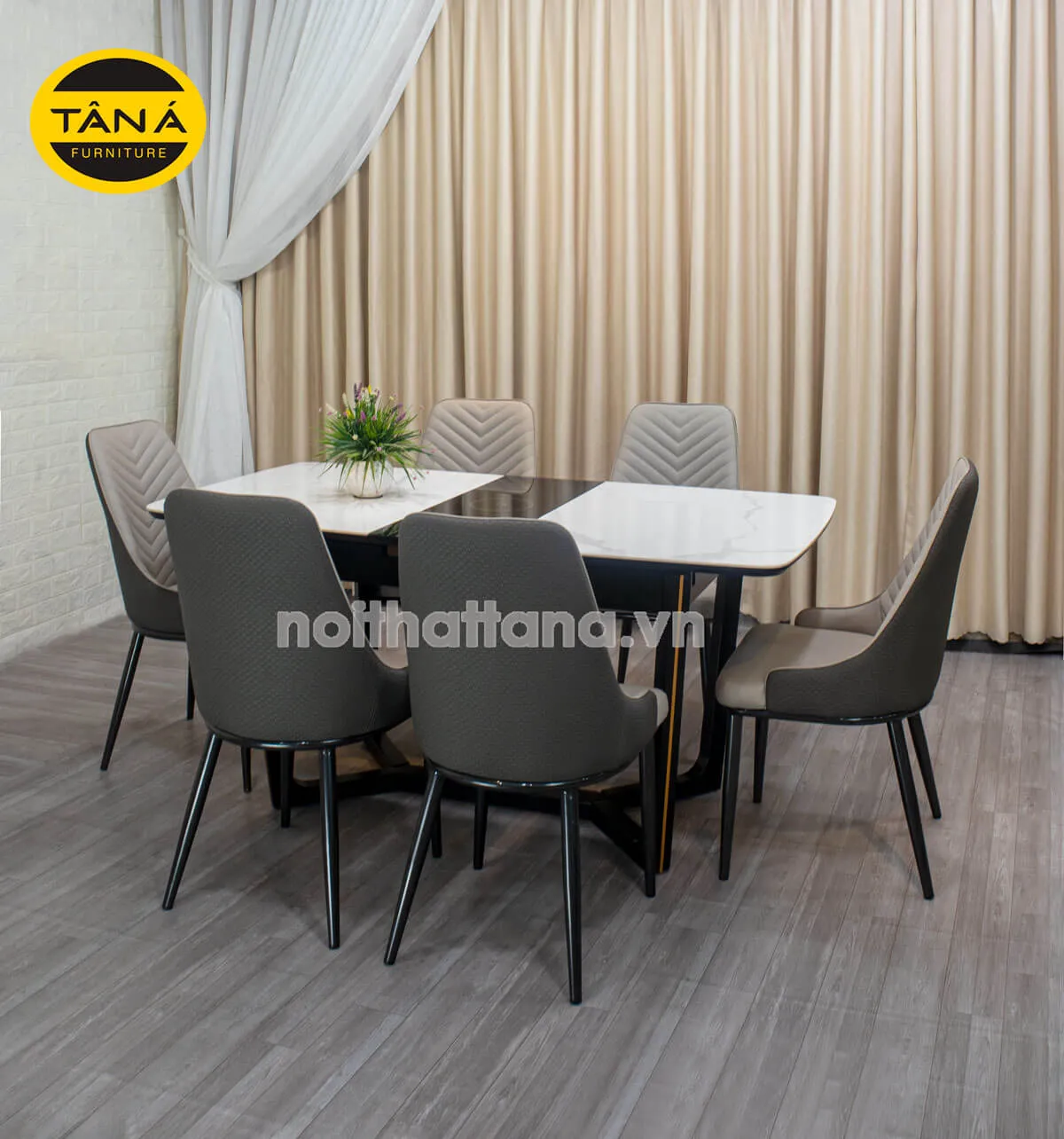 Bộ bàn ăn thông minh có bếp từ cho chung cư