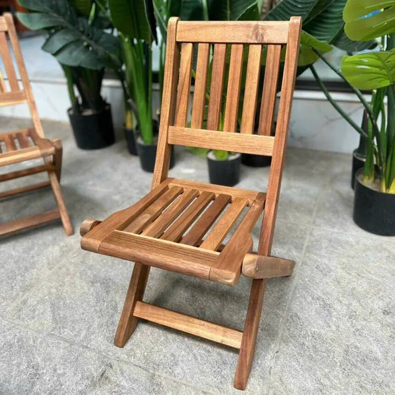 Bàn ghế gỗ gấp cho quán cafe được sử dụng tại không gian ban công, sân vườn GC563