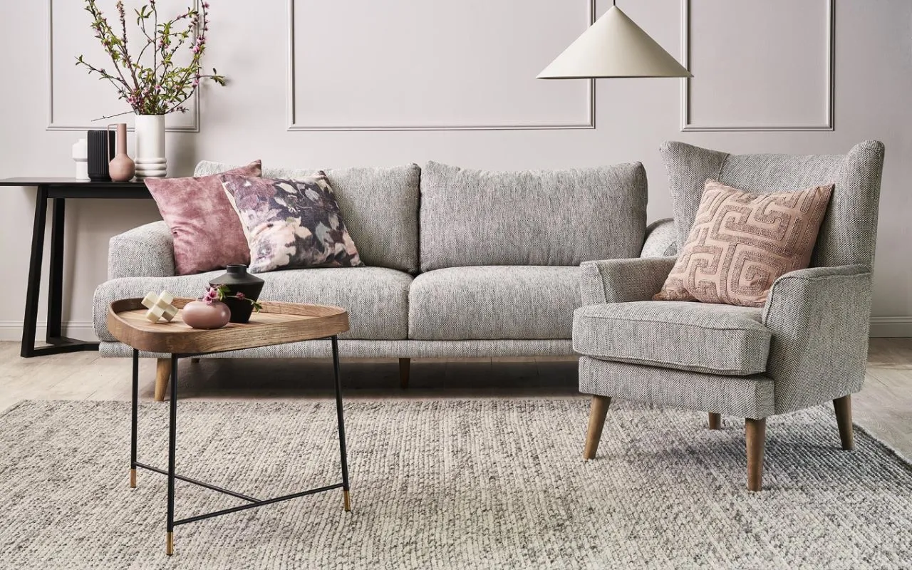 Bộ bàn ghế sofa nệm phòng khách nhẹ nhàng ấn tượng