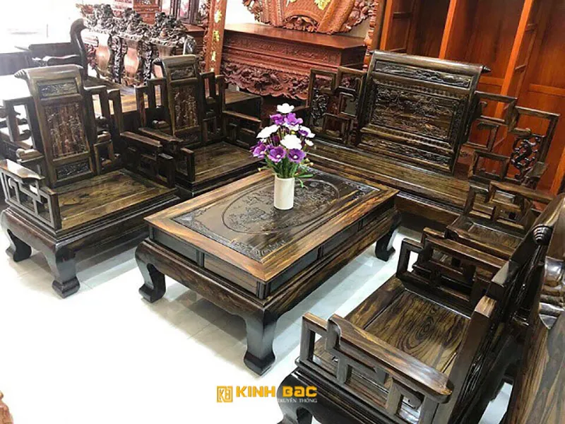 Bộ bàn ghế Sơn Thủy làm từ gỗ Mun là mẫu nội thất phòng khách Đồng Kỵ được nhiều khách hàng ưa chuộng