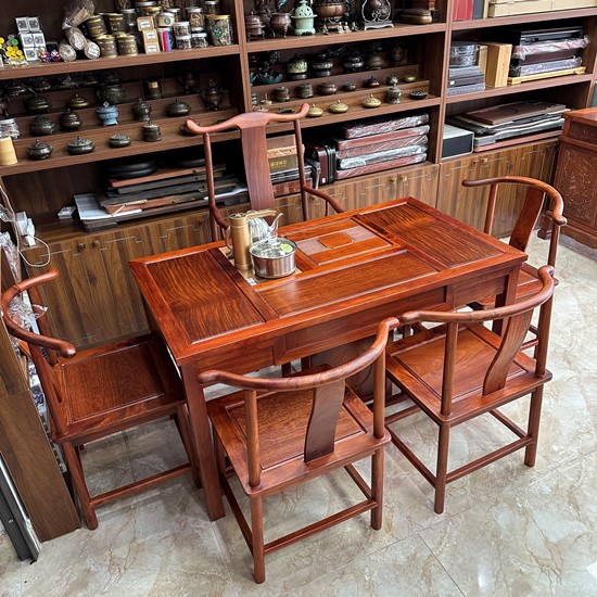 BỘ Bàn Ghế Uống Trà Nhỏ Gỗ Hương: 5 Yếu Tố Chọn Lựa Chuẩn Chuyên Gia 2025