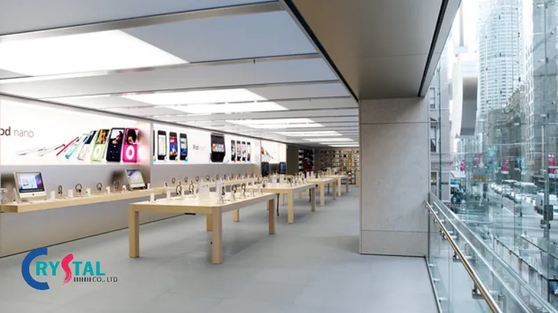 Bố trí banner treo tường giới thiệu sản phẩm điện thoại tạo điểm nhấn ấn tượng